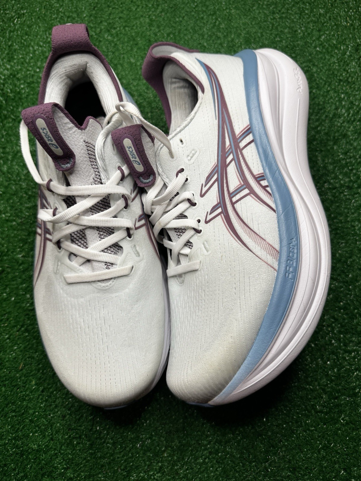 ASICS GEL-NIMBUS 28 Women’s Size 9 Med Arctic Blue/Velvet Purple Running Shoes