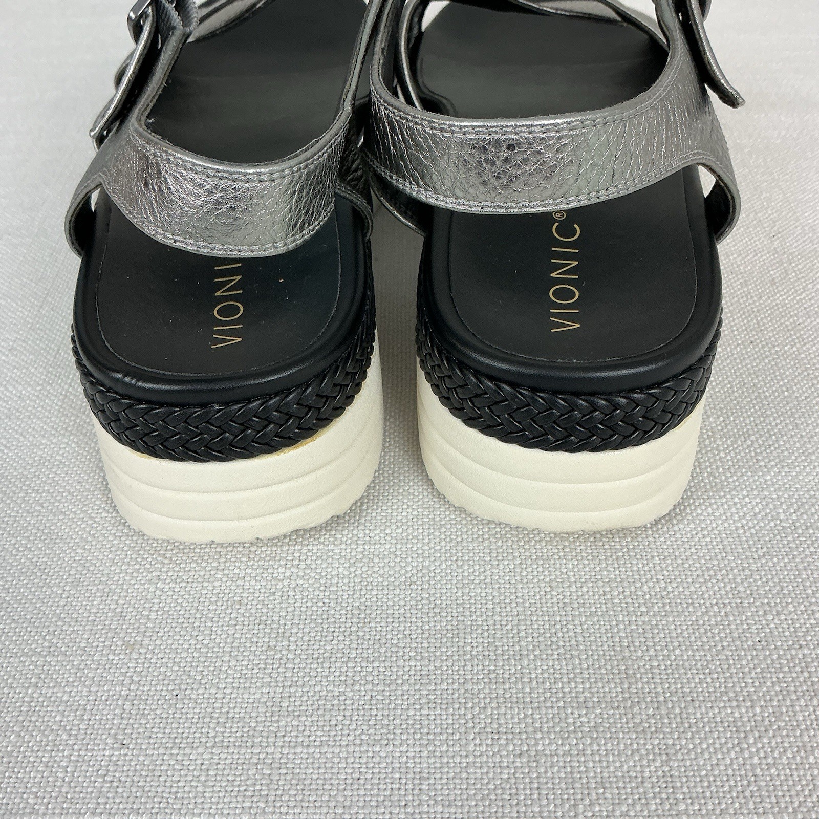 VIONIC Women’s Mar Strappy Metallic Pewter Black Leather Platform Sandals 10W