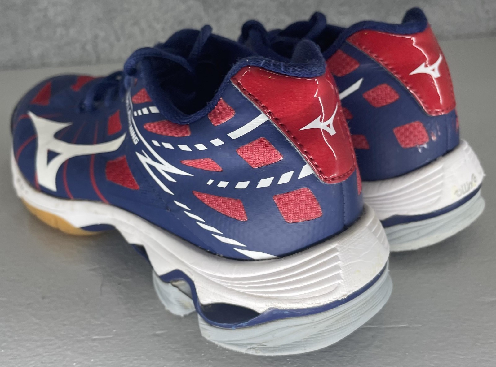 Mizuno Women’s Wave Lightning Z Indoor Volleyball Shoes Red/Blue US Size W 8