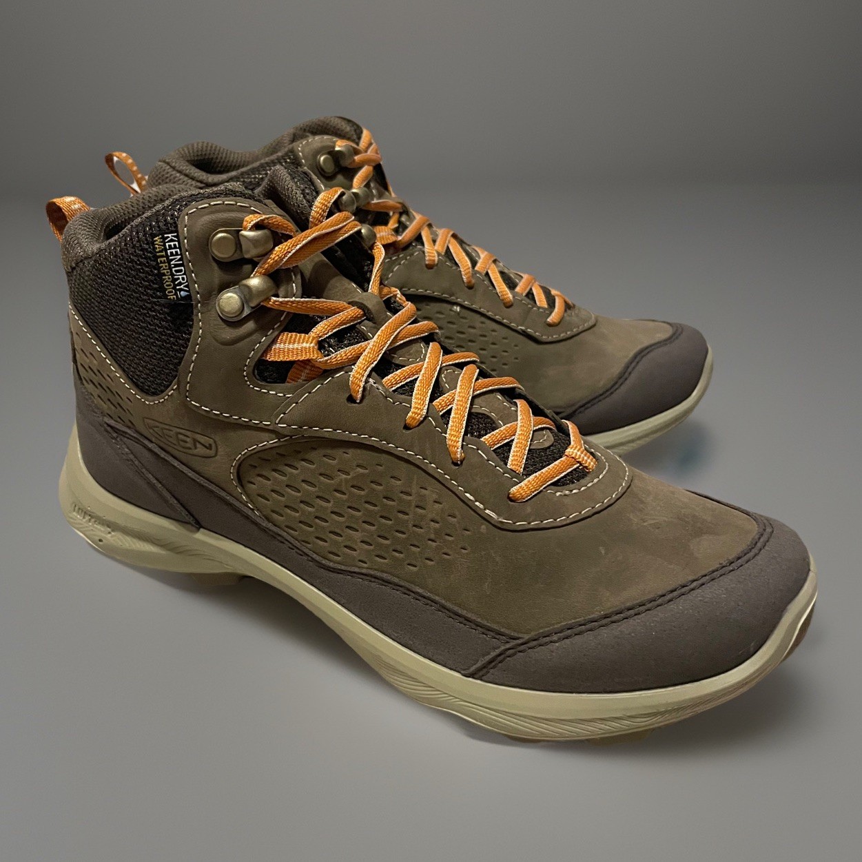 Keen Women’s Mid Hiking Boots Shoes Brown Tan Waterproof Explorer NEW – Size 7.5