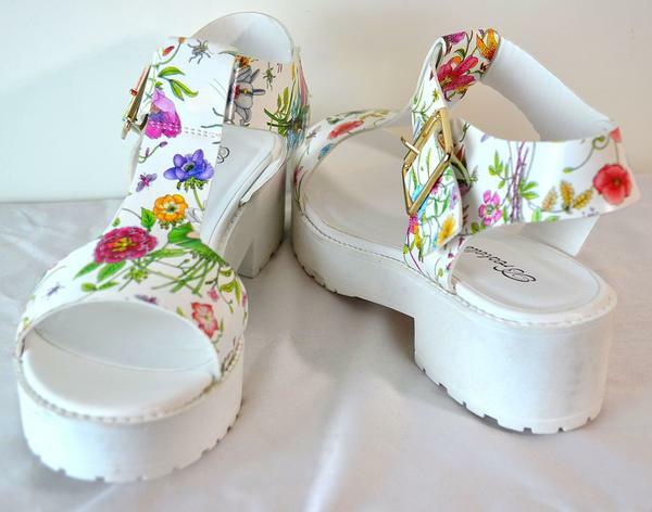 Breckelles T Strap Floral Print Sandals Faux Leather