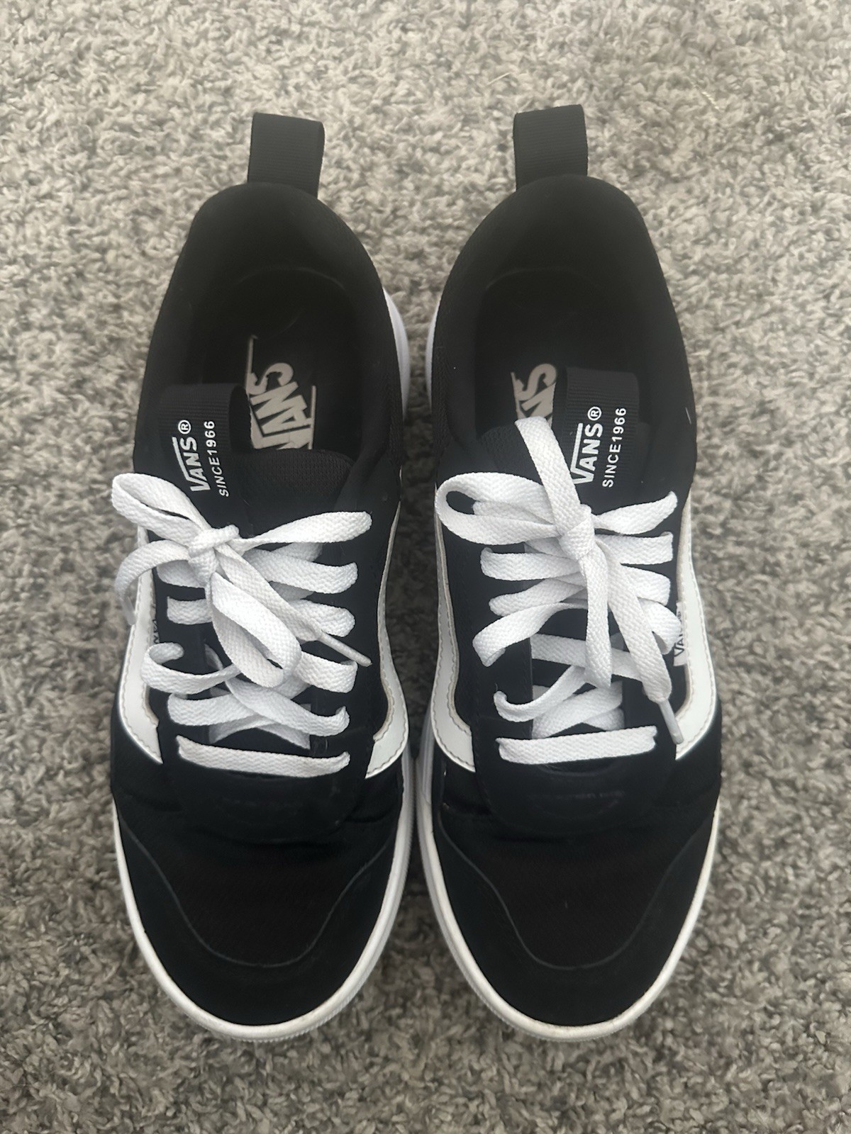 VANS Women’s Low Top Lace Up Sneakers Black/White with Logo Accent