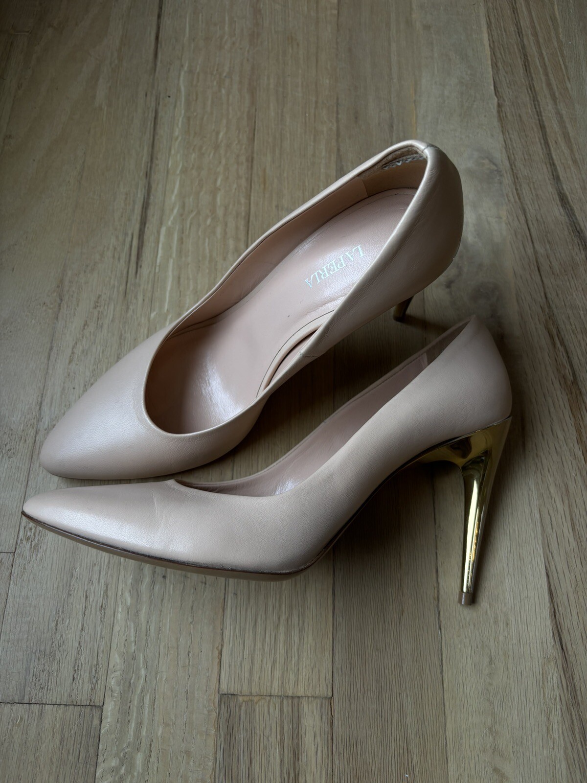 New LA Perla Leather High Heel Semi- Round Toe Pumps Shoes 38/8 No Box
