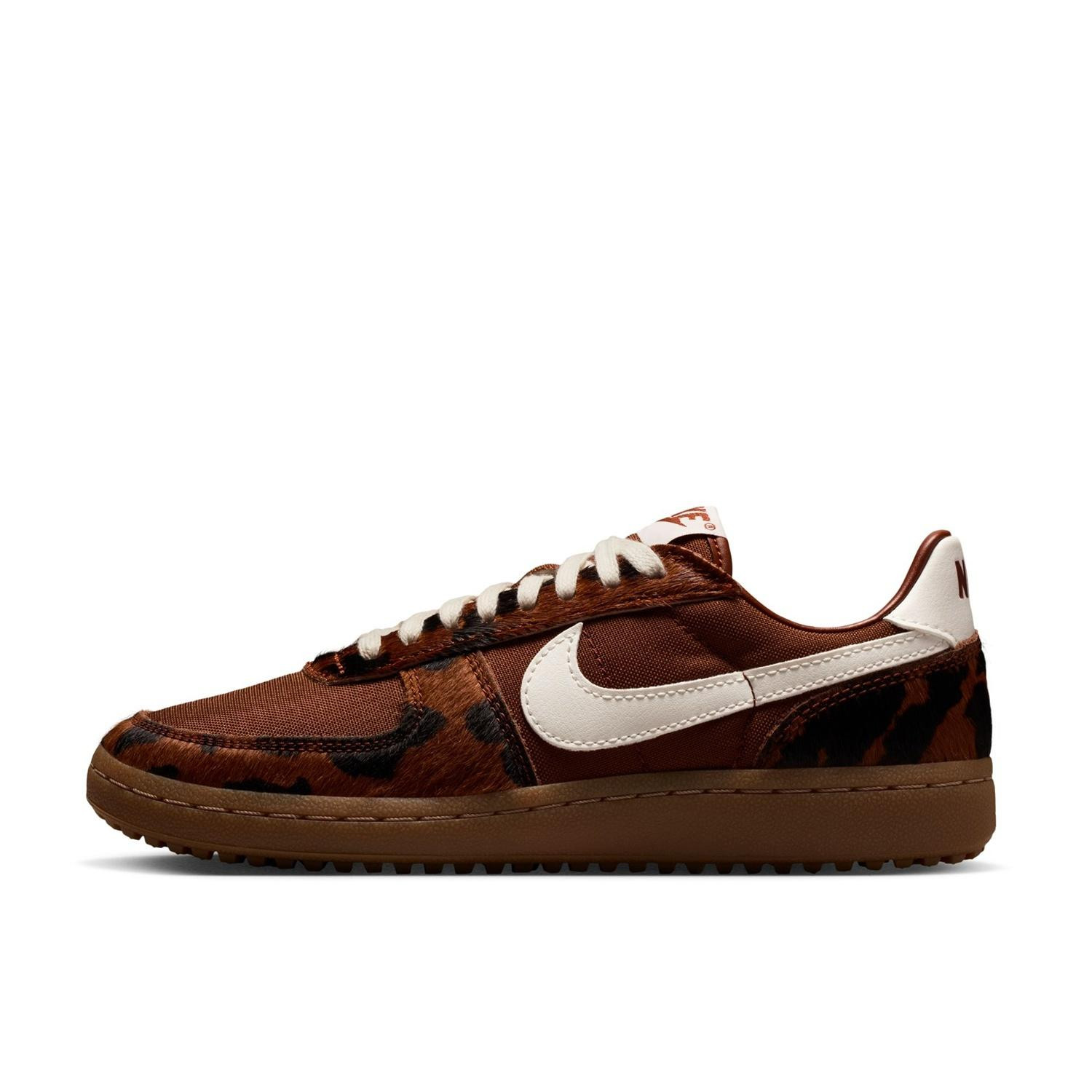 NIKE Women’s Field General IM5768-200 CINNAMON SAIL GUM DARK BROWN