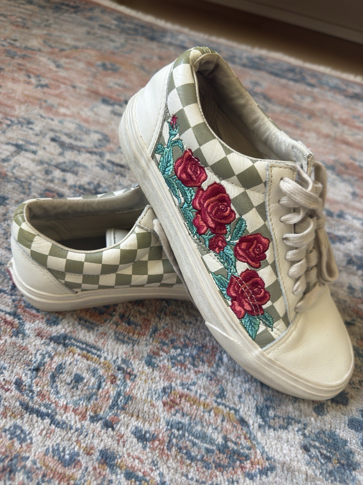 VANS Old Skool DX Rose Embroidery Marshmallow Skate Shoes Women 8.5 Men 7