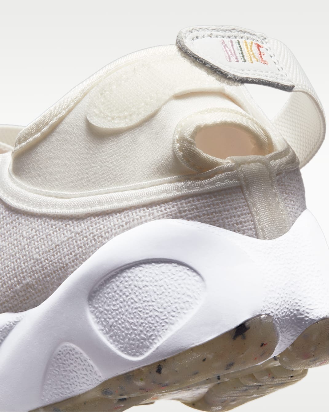 NIKE Women’s Air Rift DJ4639-121 Summit White White Sail Light Arctic Pink