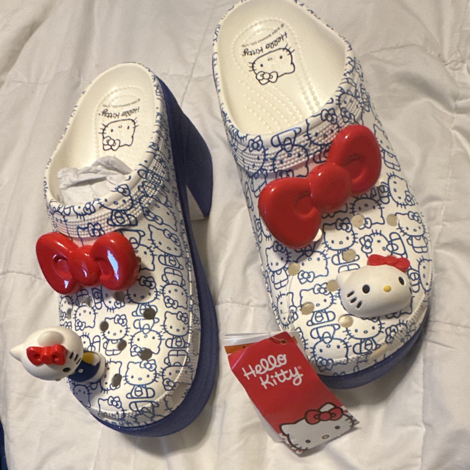 Crocs Hello Kitty Platform Clog Heels Slip-On Lightweight White Blue Red