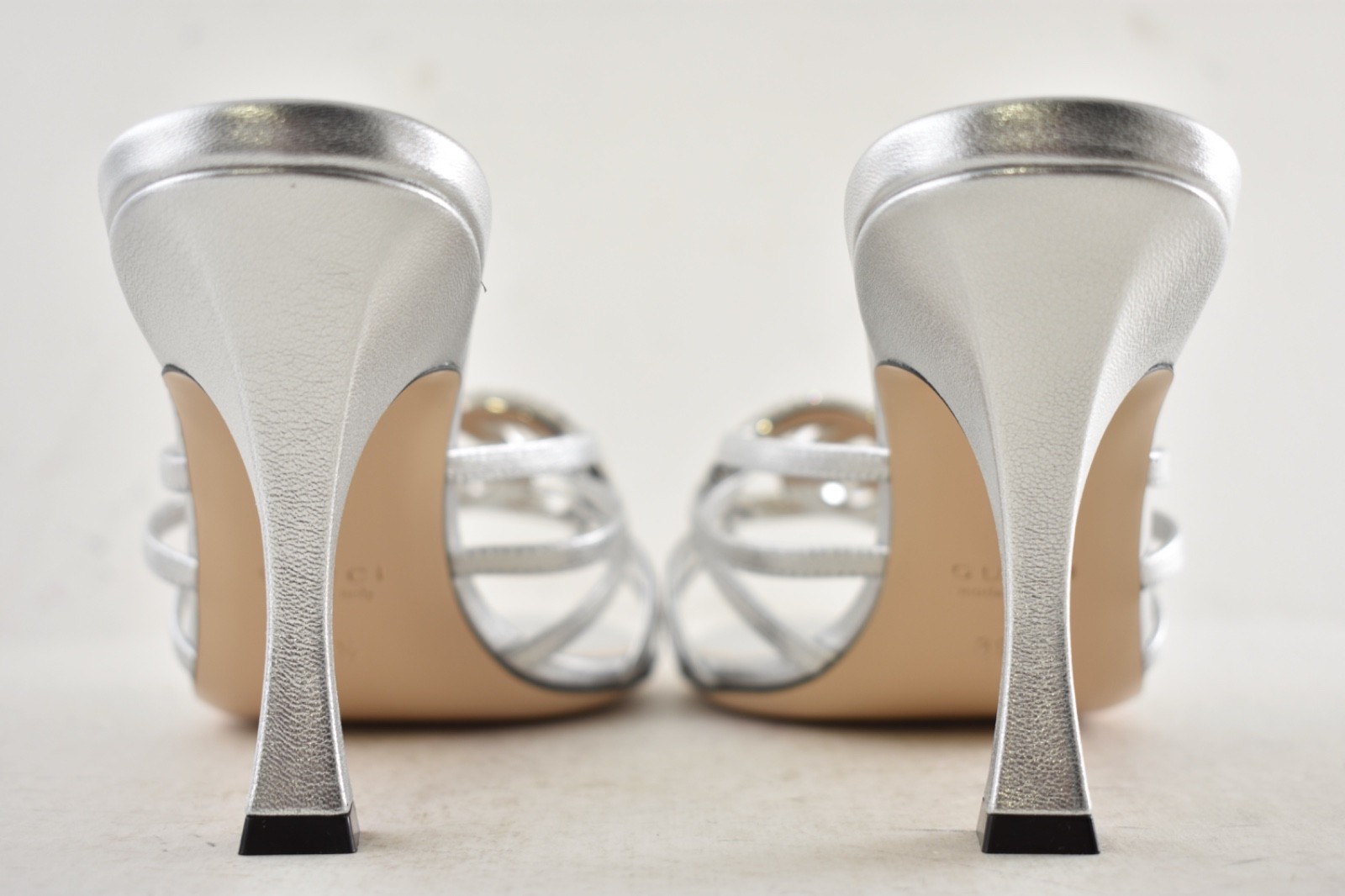Gucci Interlocking G 85mm Silver Leather Crystal GG Logo Heel Mule Sandal 40