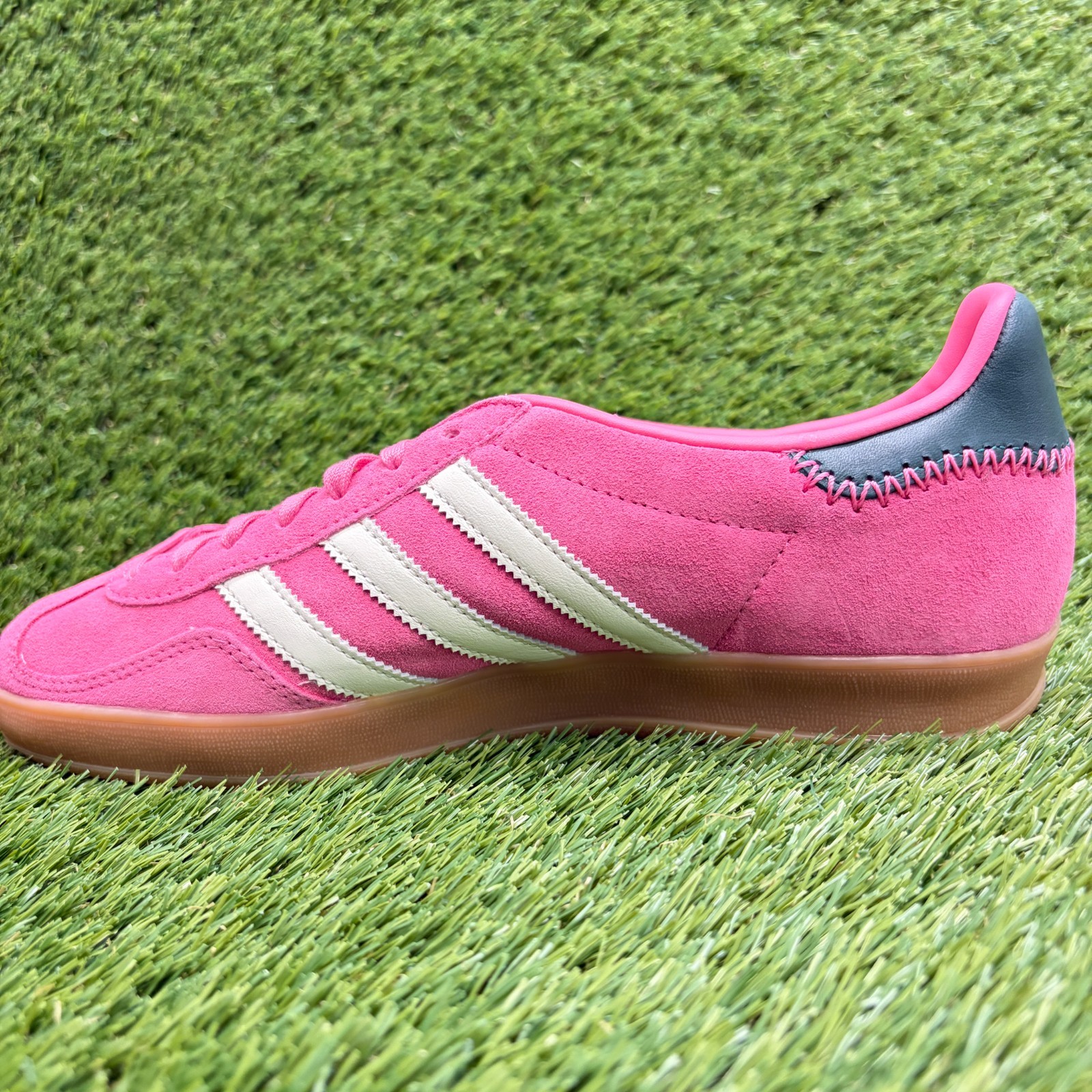 Adidas Gazelle Indoor Womens Size 10 Pink White Athletic Walking Shoes Sneakers