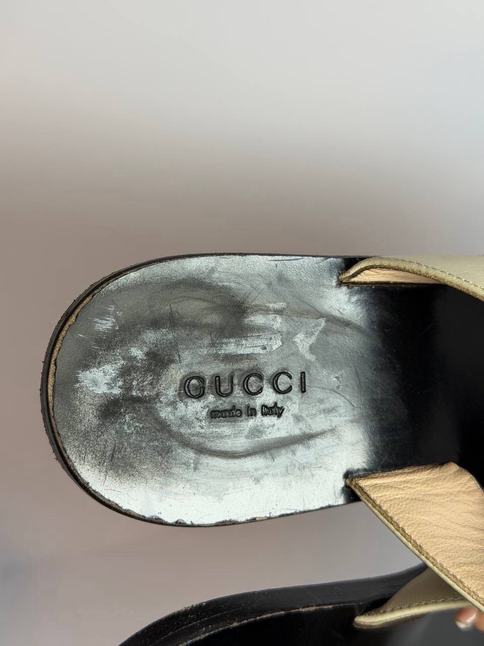 Gucci Marmont GG Logo Light Beige Thong Sandals Size 37