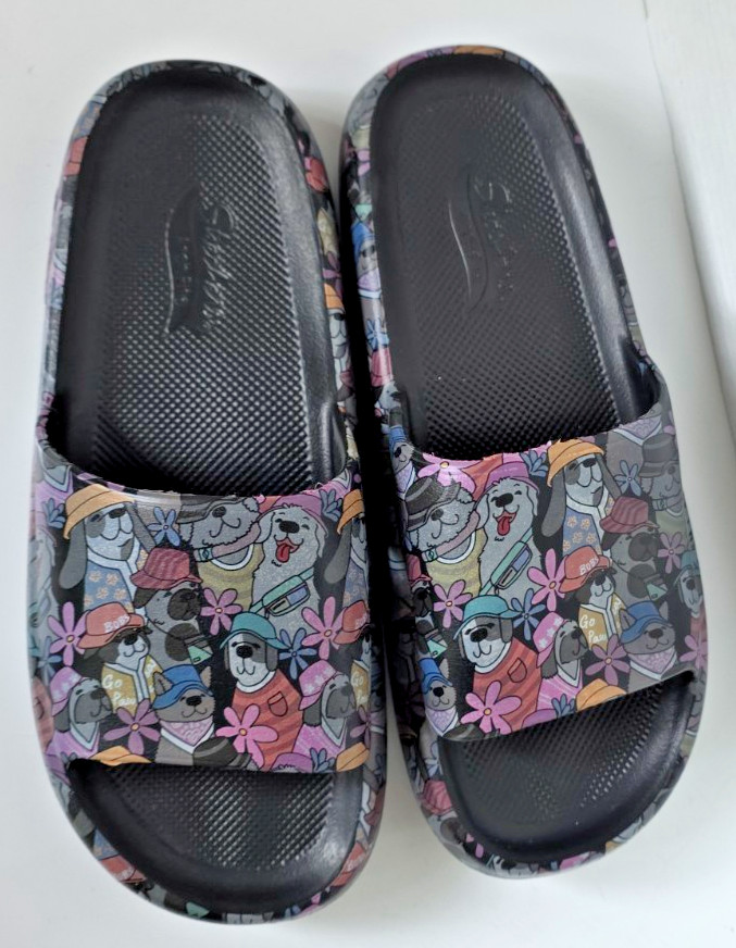 Skechers Bobs Dogs in Hats Arch Fit Horizon Foamies Womans Sandal Slide Sz 8 NEW