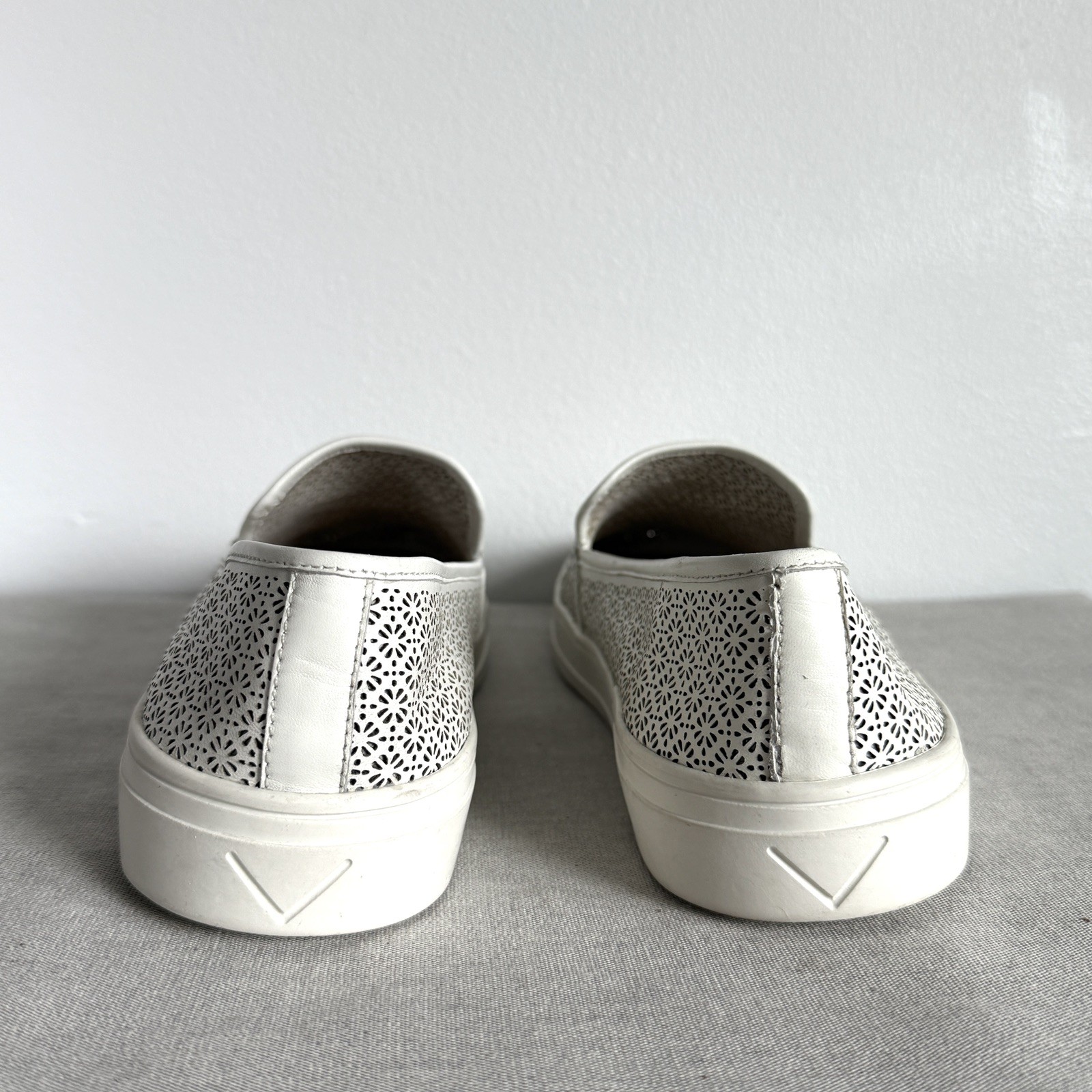 Via Spiga Gianna White Perforated Slip On Sneakers Sz 40 US 9