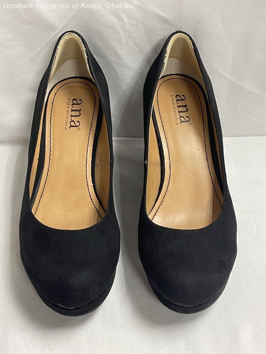 A.N.A. A New Approach Black Round Toe Platform Wedge Heels Shoes Size 6.5