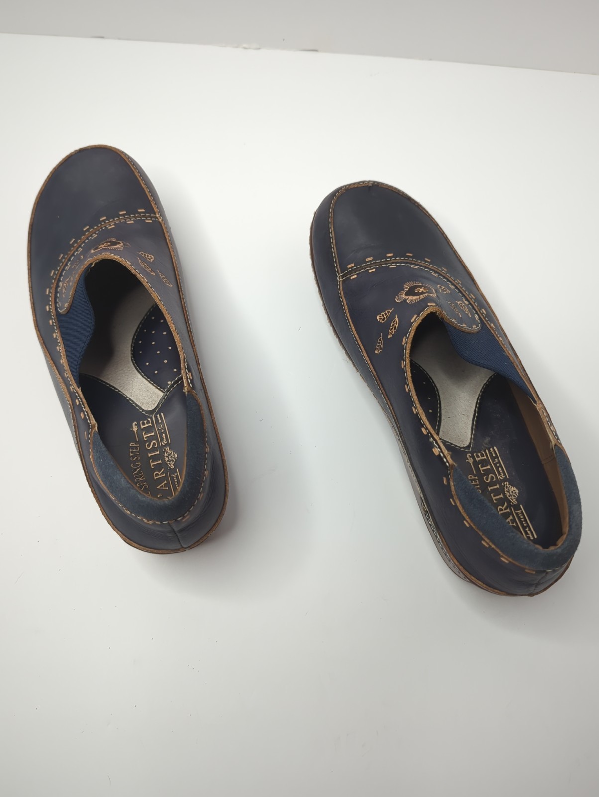 L’Artiste Spring Step Burbank Clogs 41 Mules Navy Blue Tooled Leather Boho 9.5