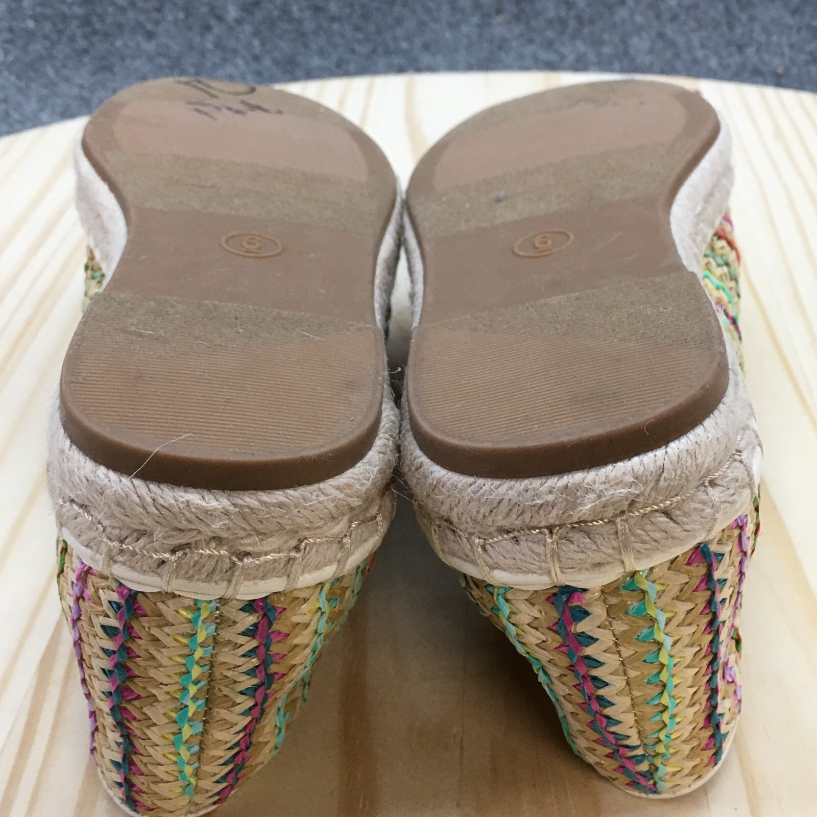 Universal Thread Shoes Womens 6 Espadrille Weave Flats Casual Slip On Multicolor
