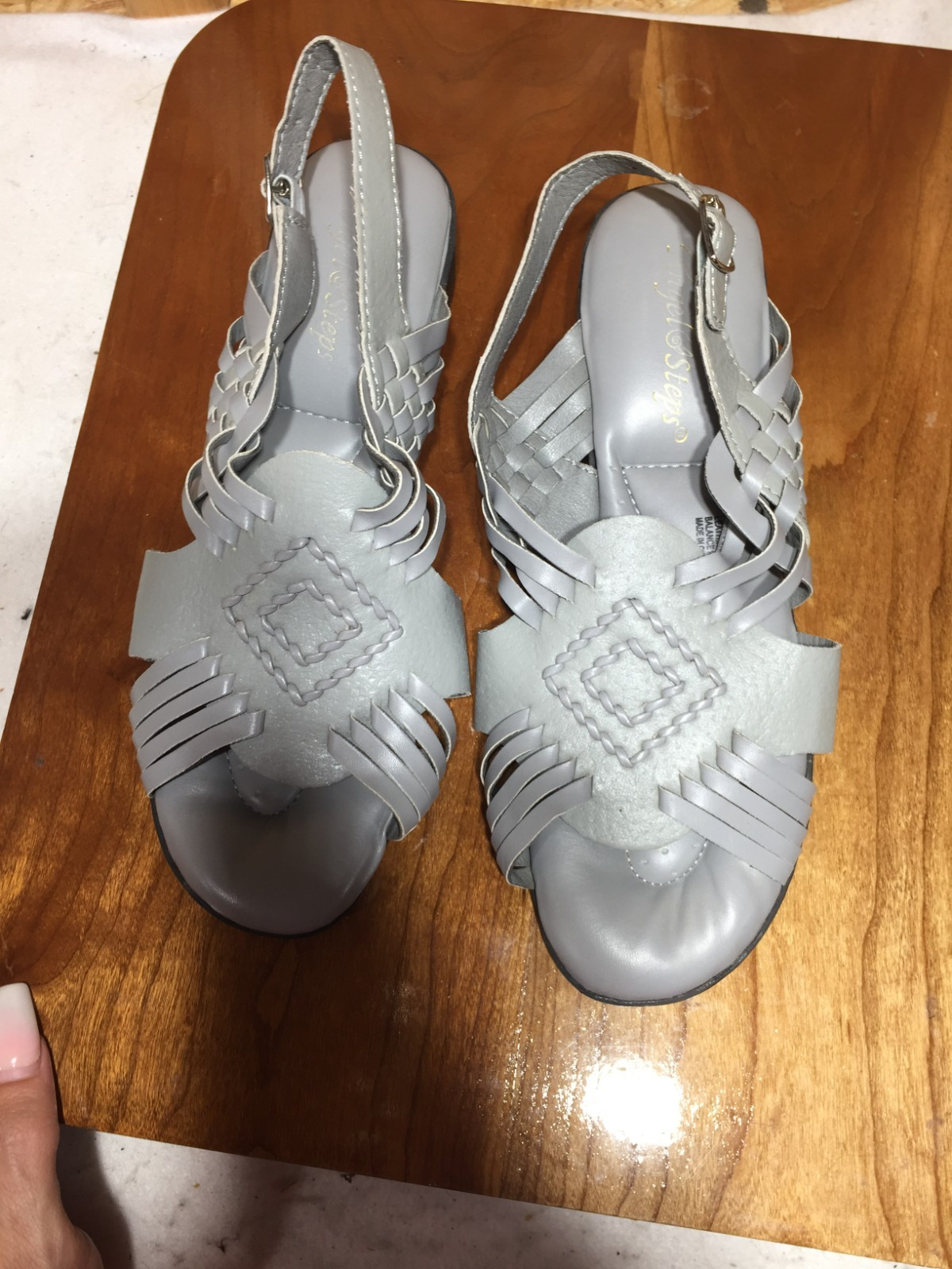 Angel Steps Huarache-Style Leather Flats Womens 8M Gray Strappy Buckle Backside
