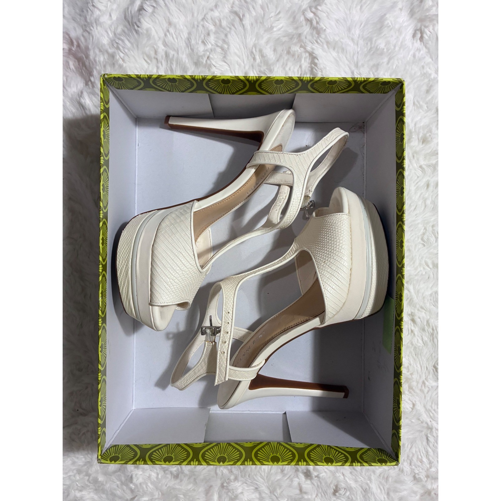 Gianni Bini Cream T-Strap Platform Heels Snake Embossed Stilettos 9M