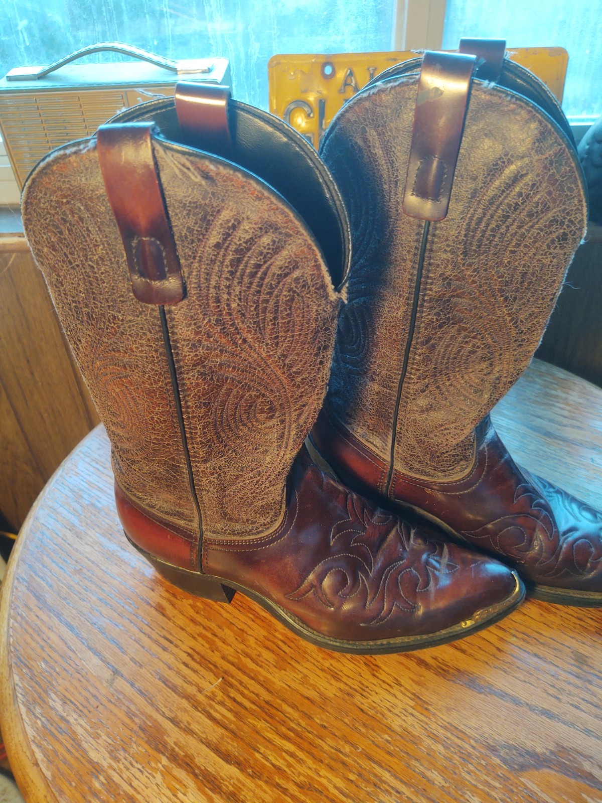 Vintage Laredo Brown leather & man made Cowgirl Boots Womens 8.5 – 9
