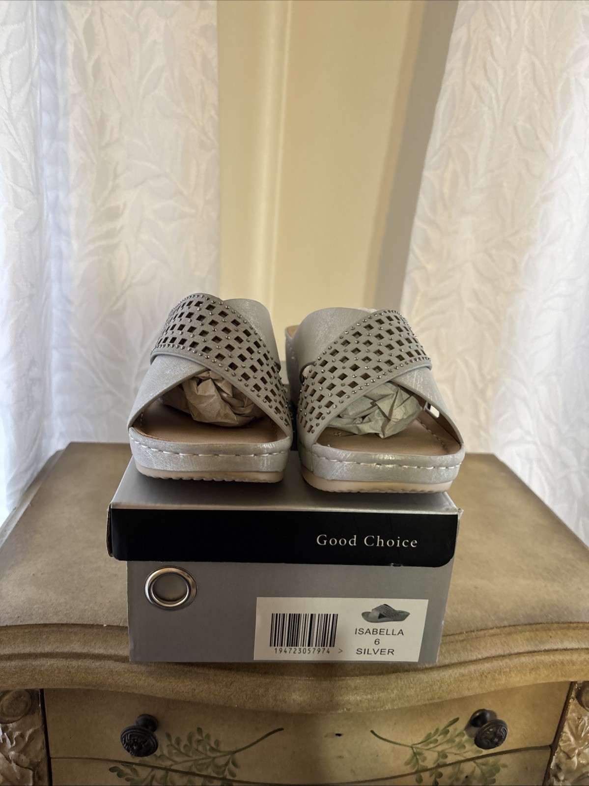 Good Choice Isabella Shoes Size 6 Brand New With Tags Silver