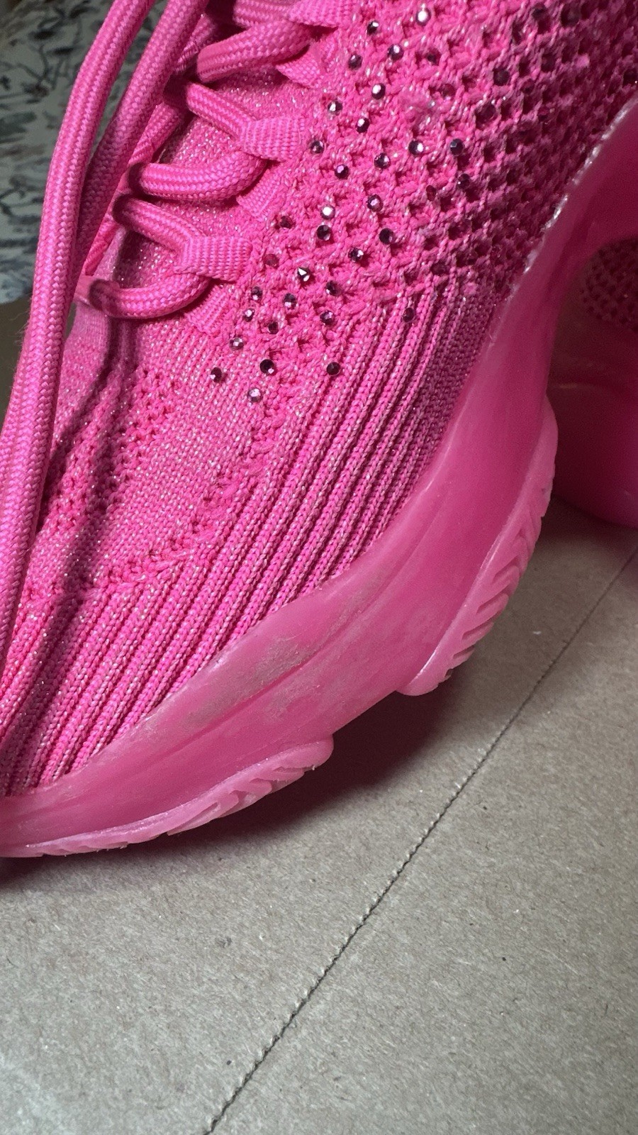 Steve Madden SM NY 90 Pink Sneakers Women’s Size 5M – Used