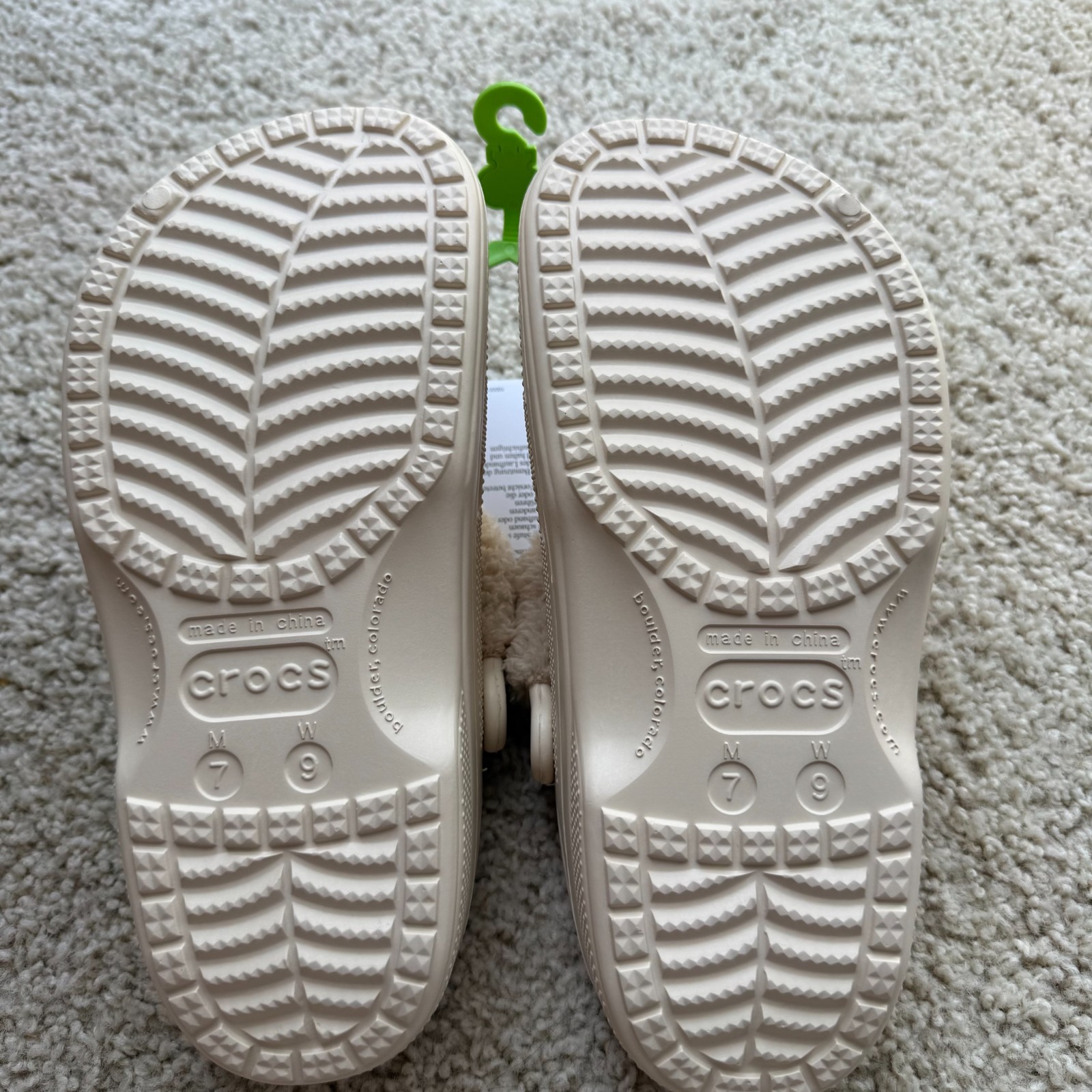 NWT Crocs Baya Lined Fuzz Strap Clog Winter White Men 7 Women 9 Slippers 206633