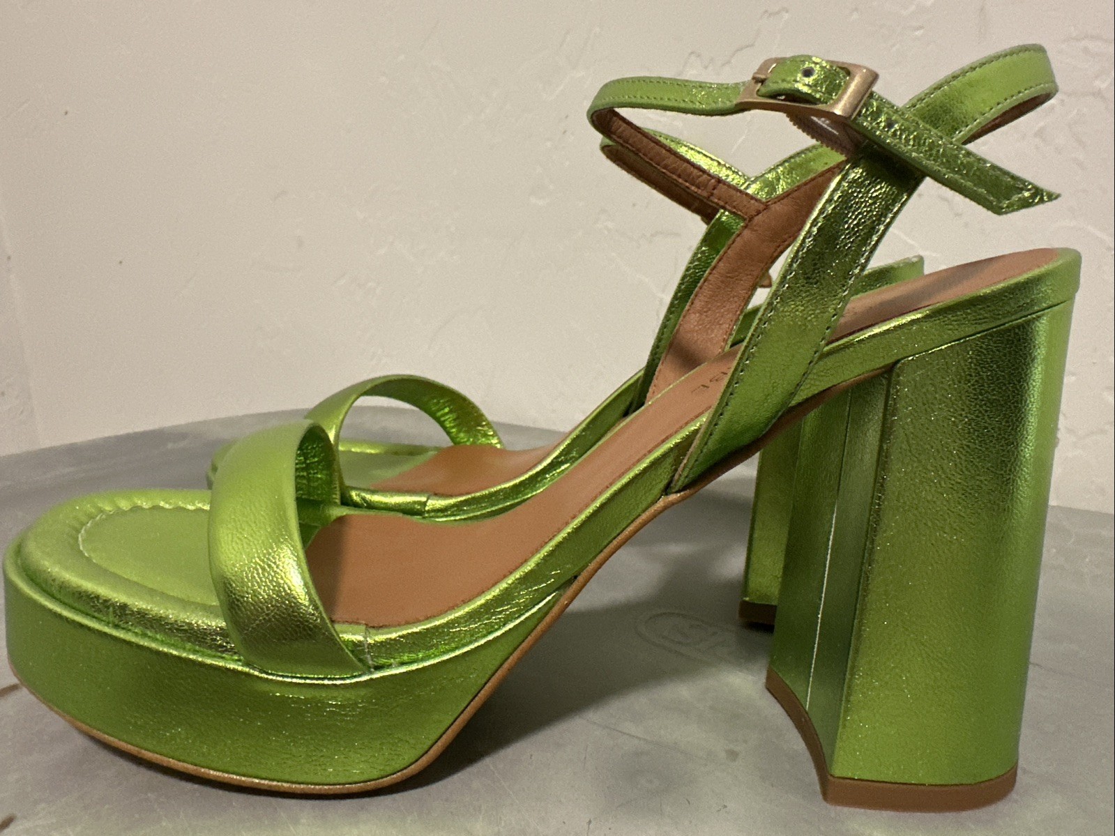Groovy Babe Metallic Green Platform Funky Ankle Straps Sandals Heels Sz 39/ 8.5