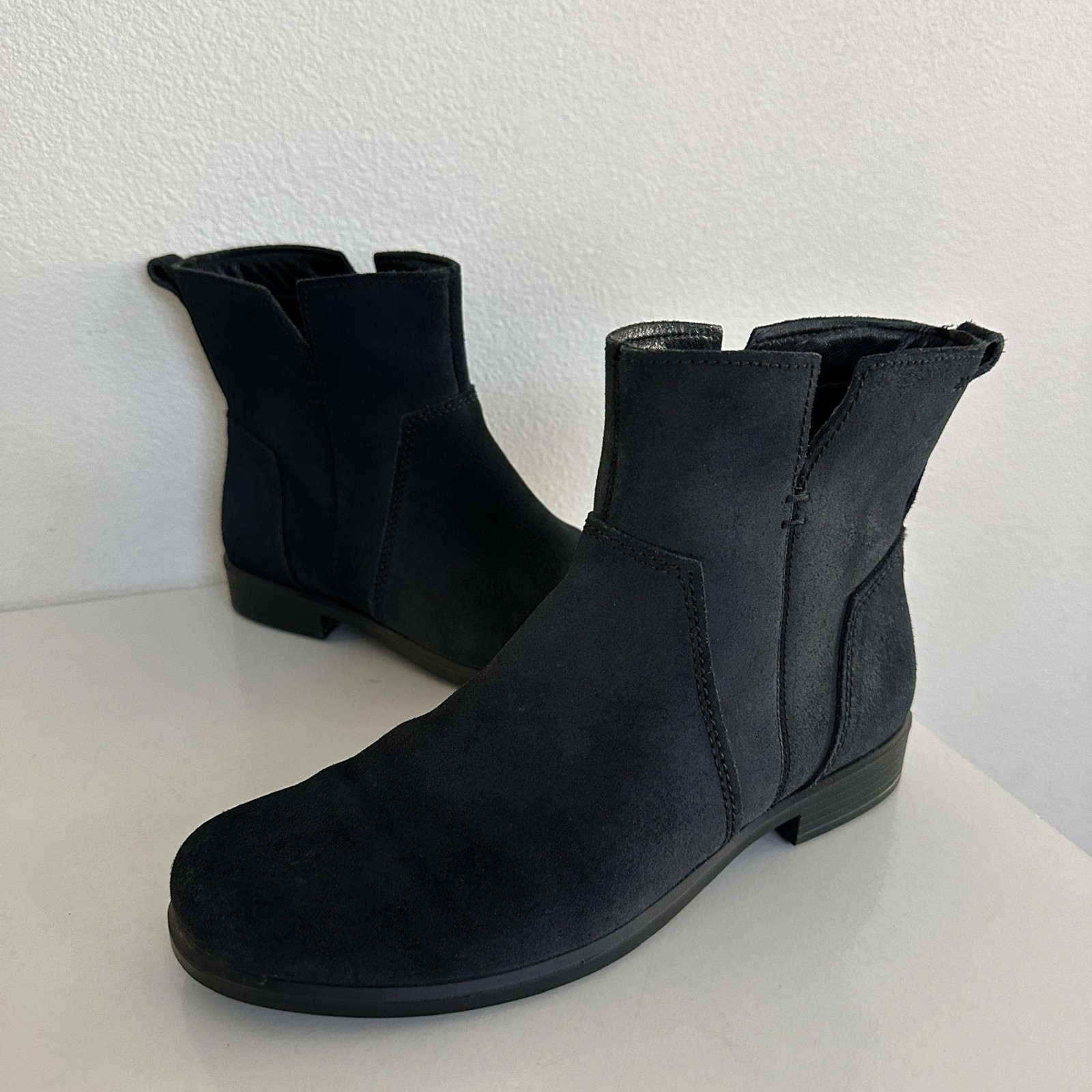 ECCO Touch 15 Black Leather Side Zip Ankle Boots Winter Women’s EU 40 US 9.5