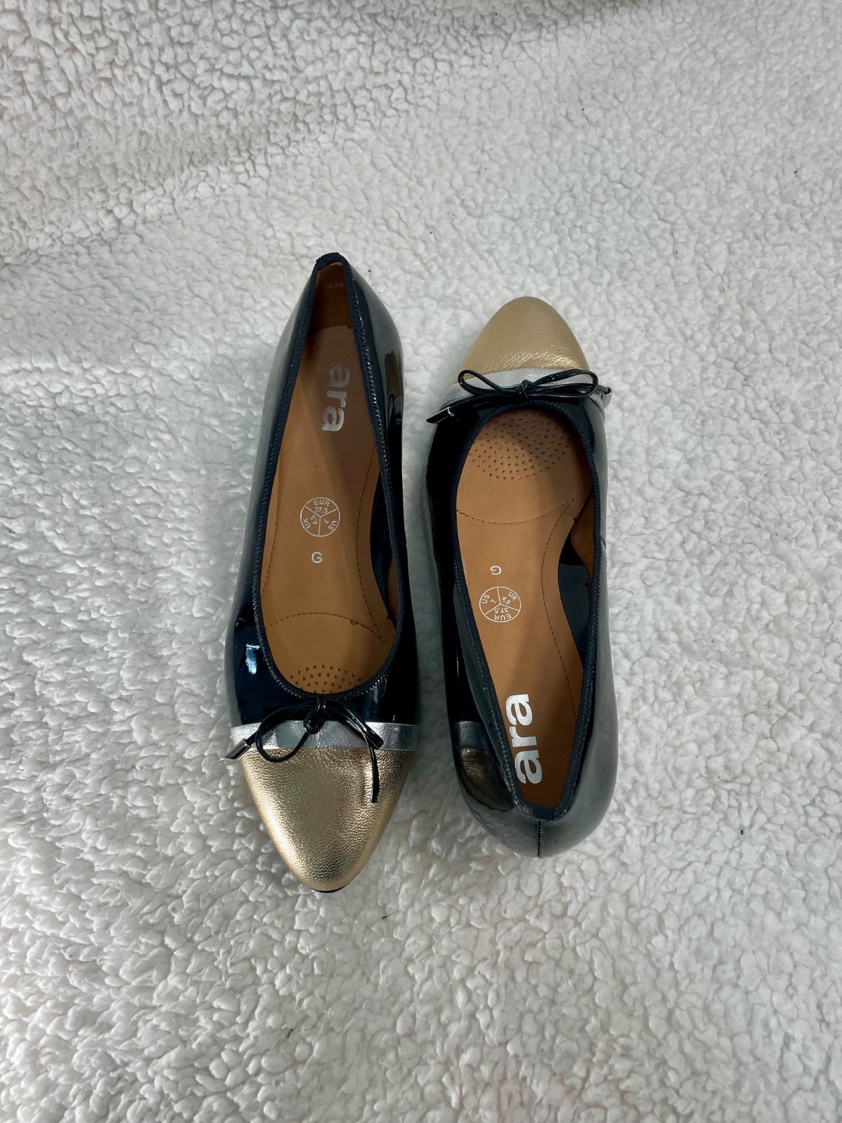 Ara Black Patent Leather Pointed Toe Flats Gold Cap Toe Women’s EU 37.5 G Wide