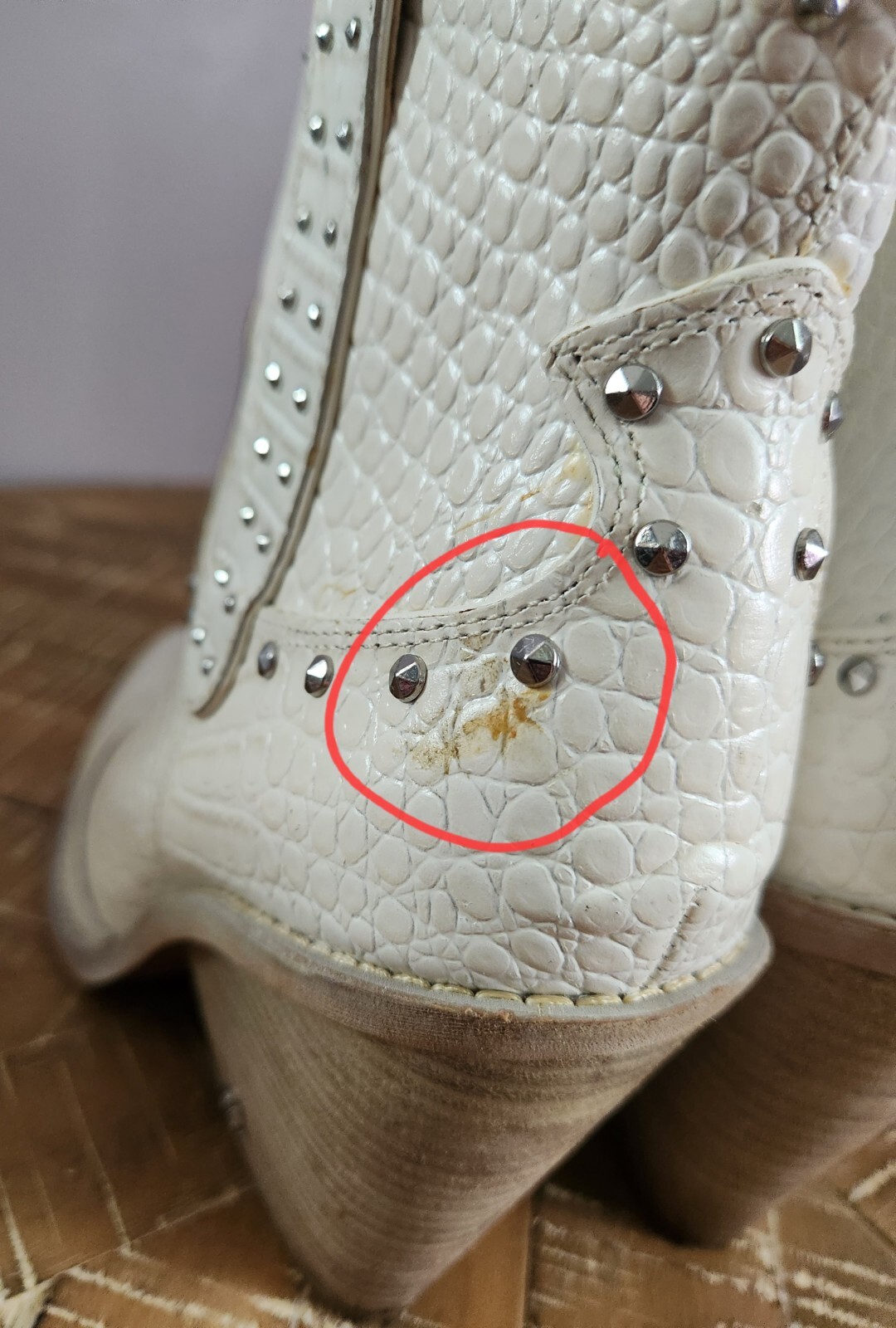 Sam Edelman women’s Iris2 studded leather Western boots in white size 8