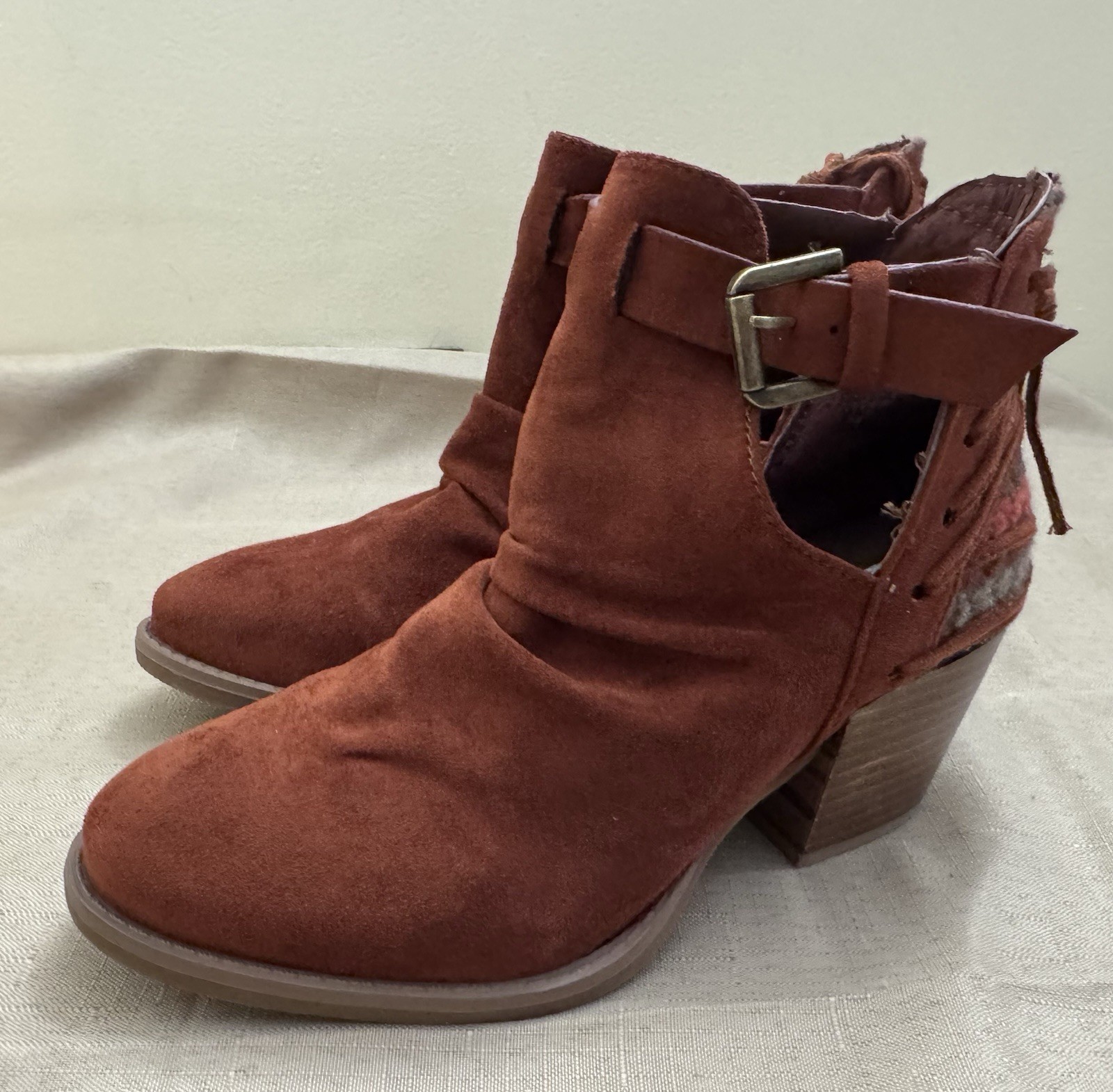 Very G Zane Ankle Boot Bootie Orange Rust Block Heel 6 NEW Western Boho Vegan