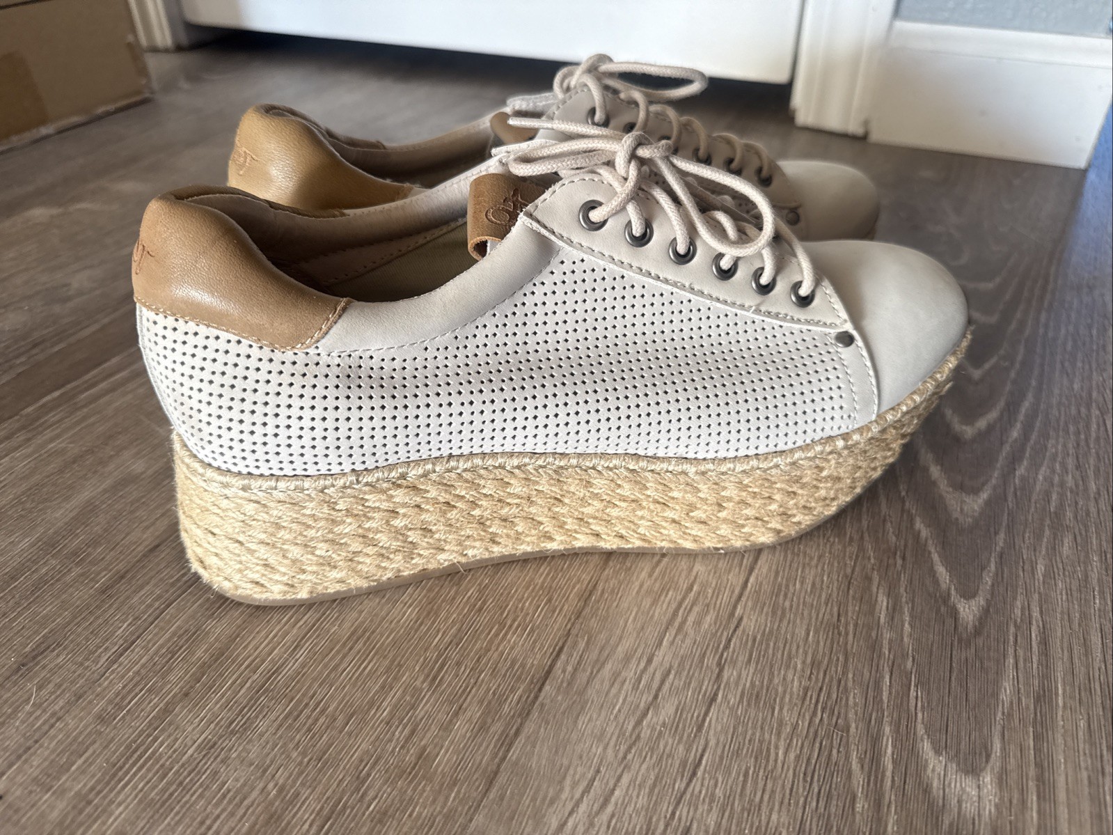 OTBT Meridian Leather Mesh Sneakers Size 9M Comfort Beige