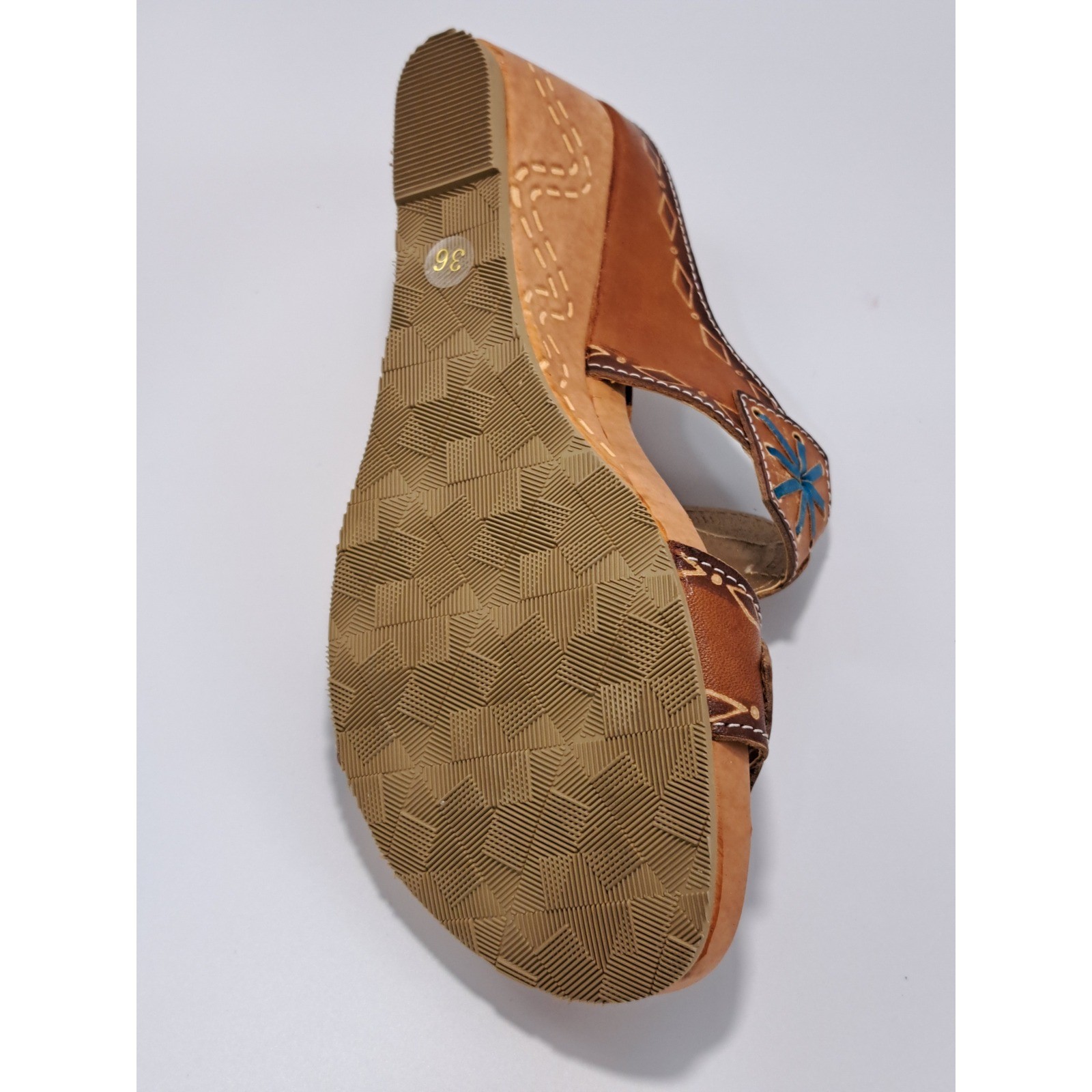 L’Artiste Spring Step Sesame Tan Leather Wedge Sandals Blue Embroidery Womens 36