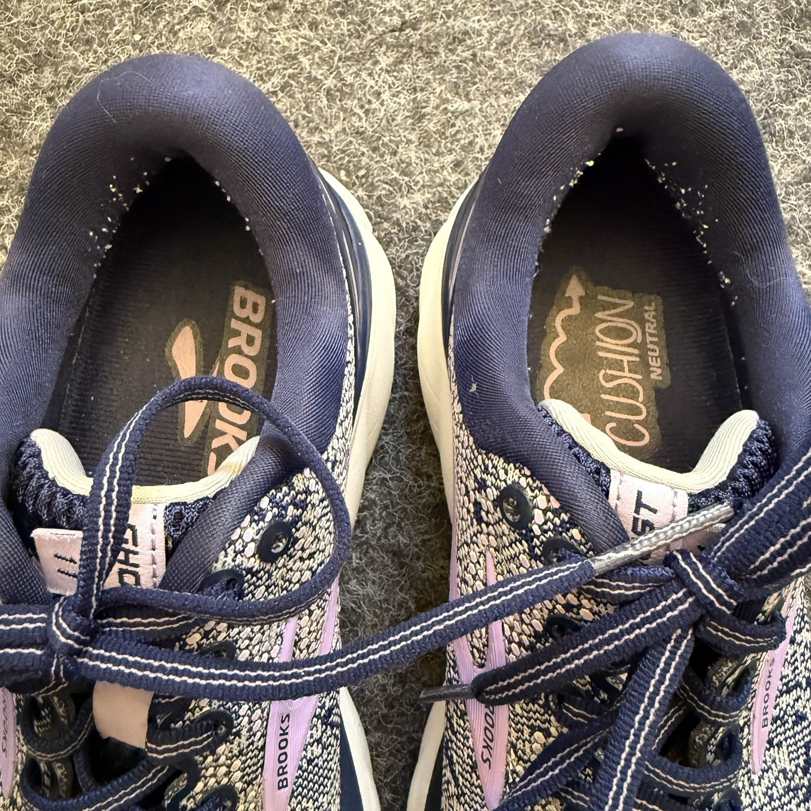 Brooks Ghost 11 Running Shoes 1202771B406 Navy/Lavender Knit Women’s Sz 7
