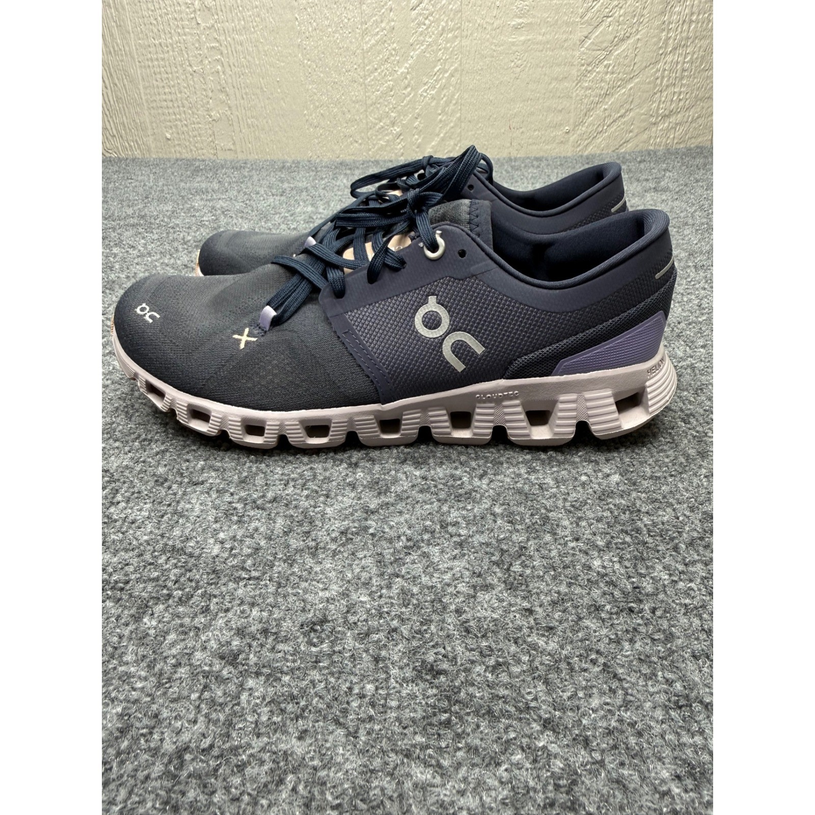 On Running Cloud X Navy Lavender Pink Women’s Size 8 Sneakers 60.98097