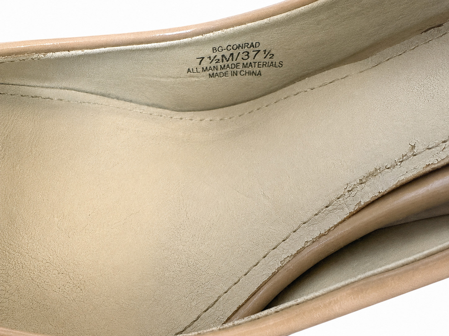 BCBG Generation Conrad Nude Patent Pointed Toe Pumps Women’s Size 7.5 Heels