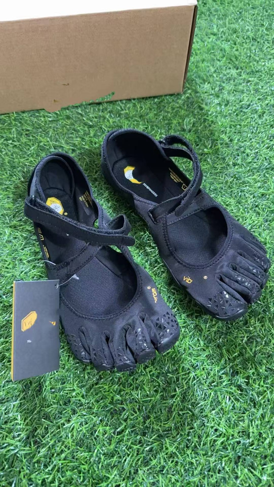 Vibram Five Fingers Yoga Shoes Women’s Sneaker Dance Shoes Fitness and Body Care