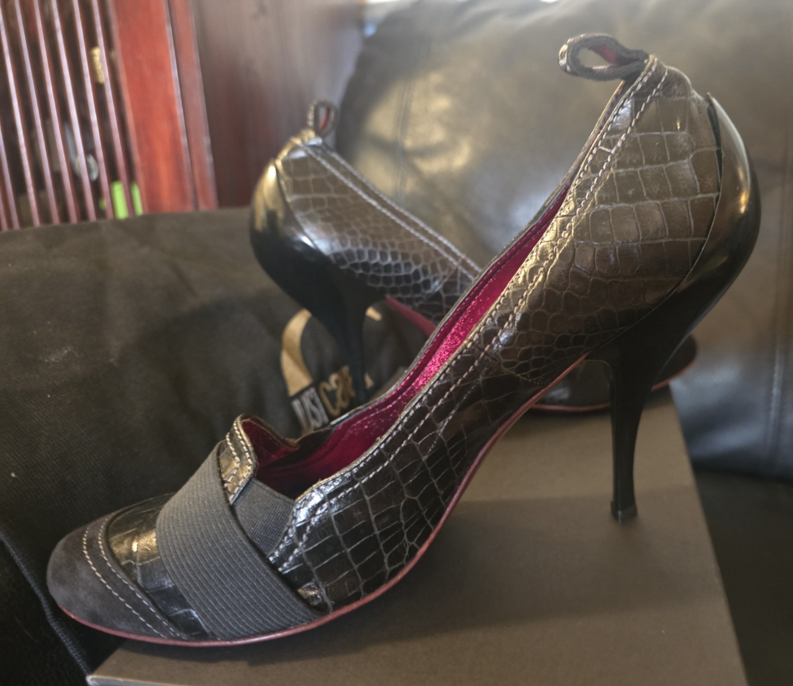 Roberto Cavalli «Just Cavalli» Black Croc Embossed Leather Pumps w/Suede Toe 39