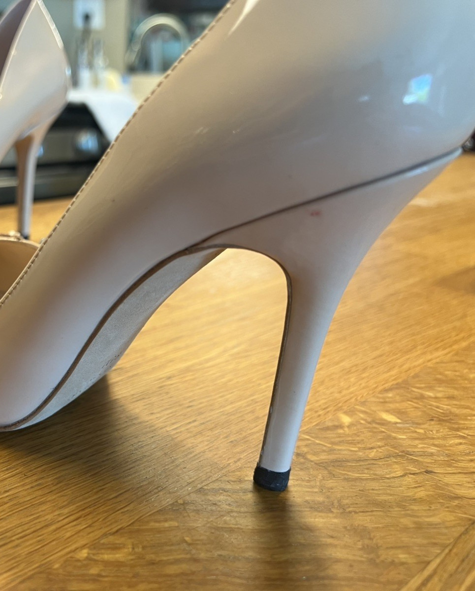 Kate Spade Evelyn Patent Leather Pale Pink/Nude Flower Heel Sz 9.5