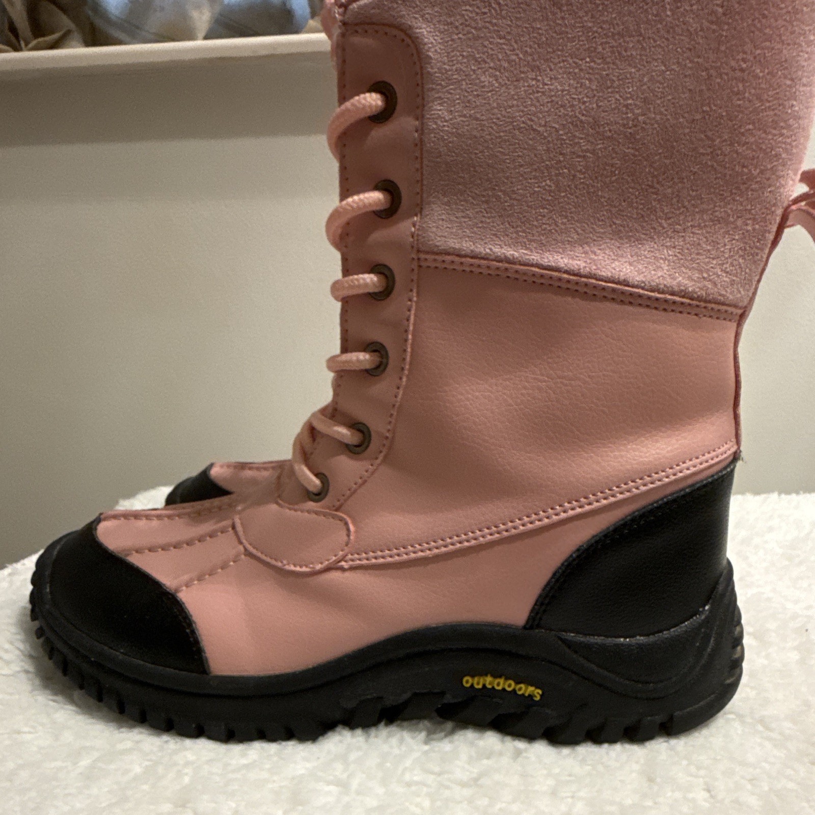 Women’s Pink/Black Leather Mid-Calf Faux Fur Lined Lace-Up Snow Boots 8.5