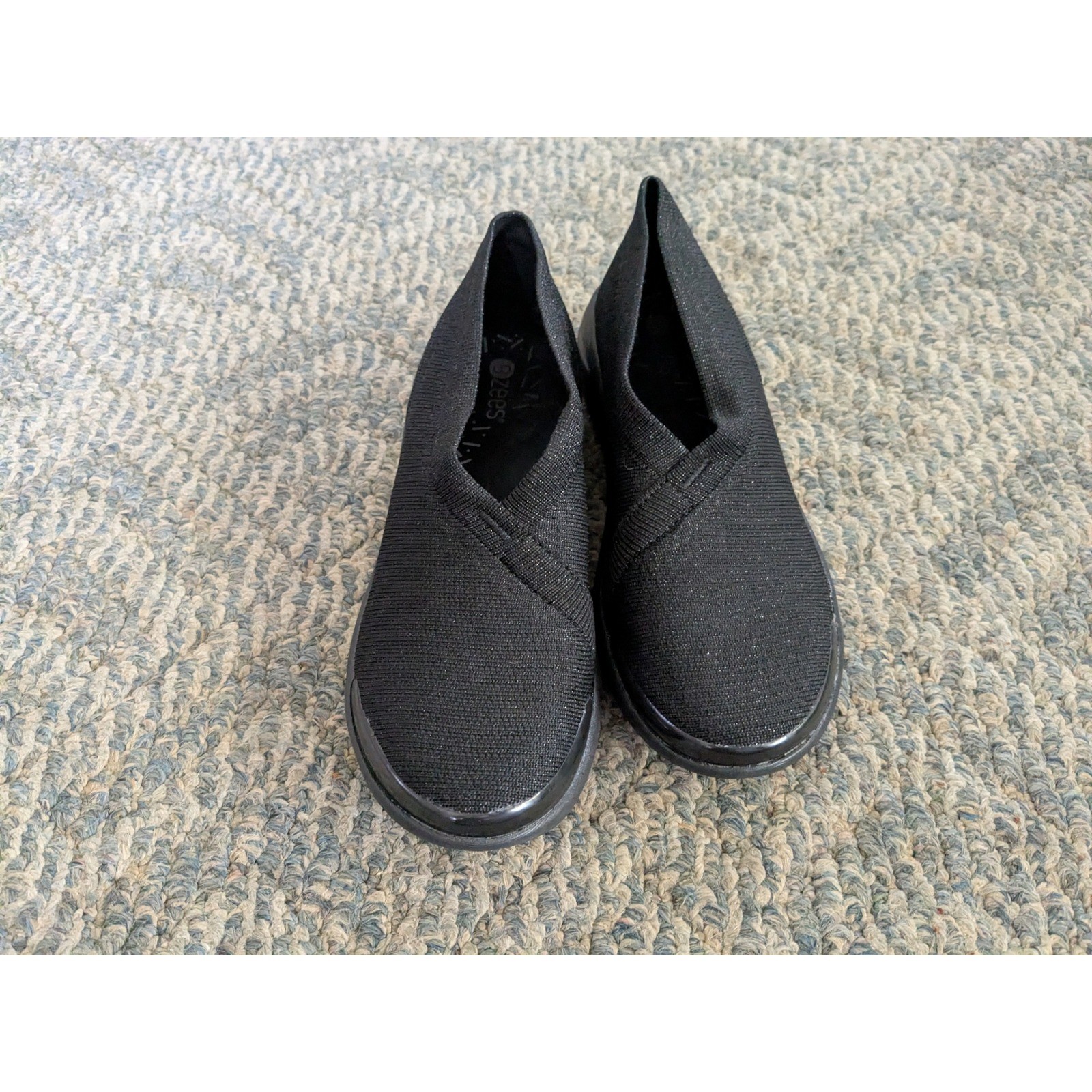 Bzees Outburst Black Shimmer Knit Slip On Sneakers Womens 7.5M Comfort Walking