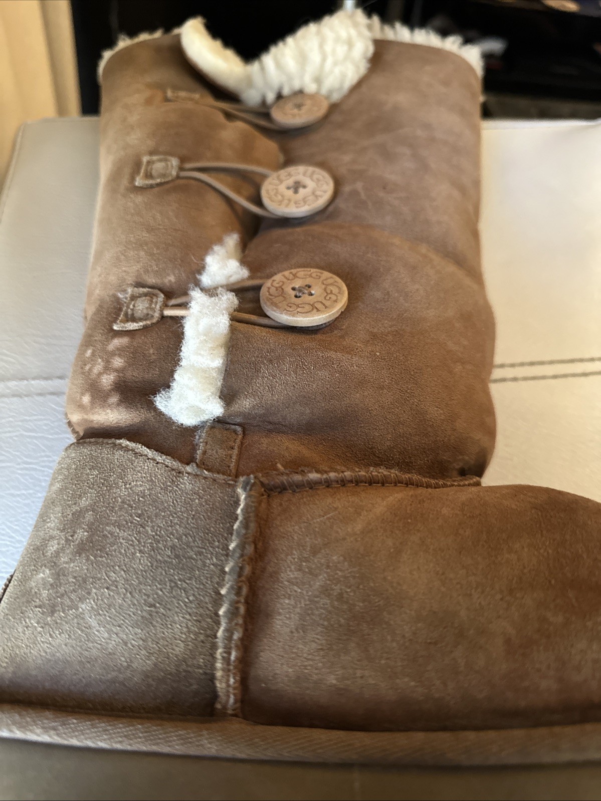 UGG 1016227 Bailey Button Triplet II Size 12 Women’s Boots – Chestnut