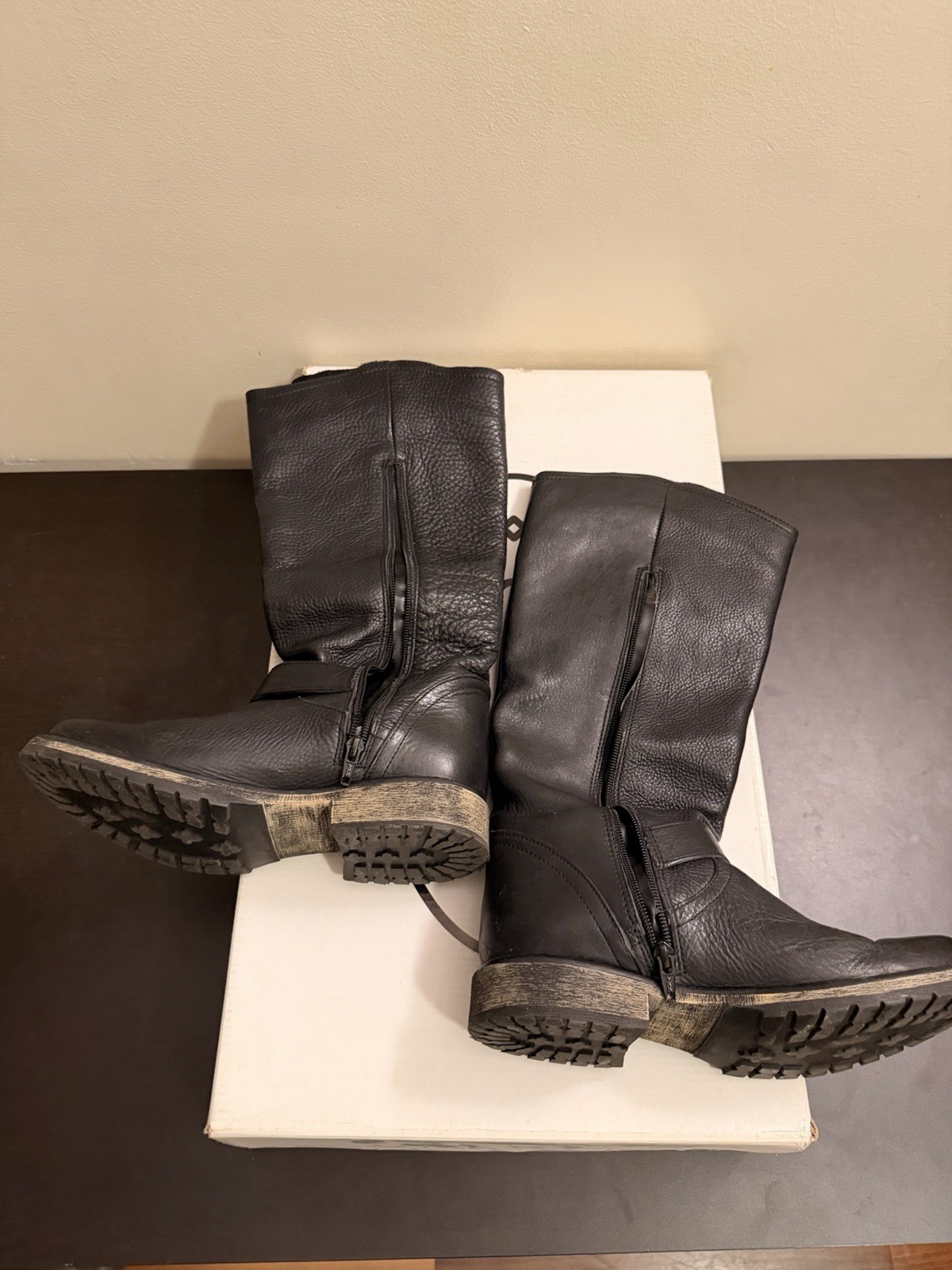 Steve Madden Fairmont Thick Pebbled Leather Boots 8 Riding Motorcycle Biker