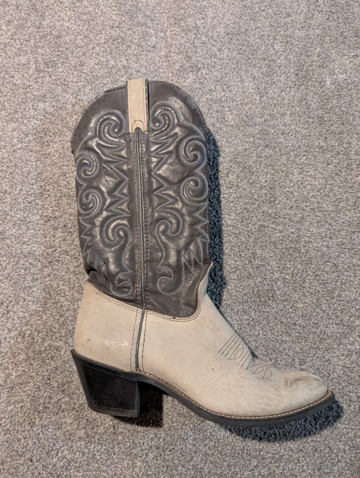 Vintage Wrangler Cowboy Boots Womens 7 M Gray Western Cowgirl 4772 USA Made