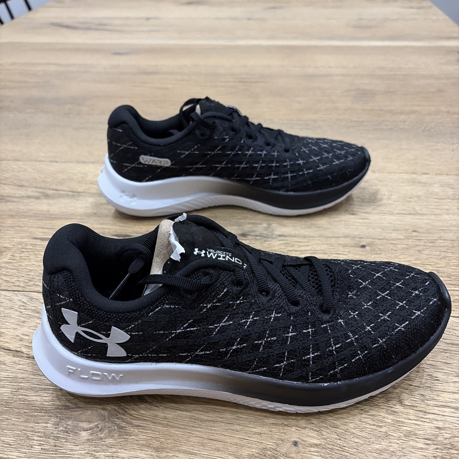 Size 9 Women Under Armour Flow Velociti Wind 2 3024911-003 Black Running Shoes