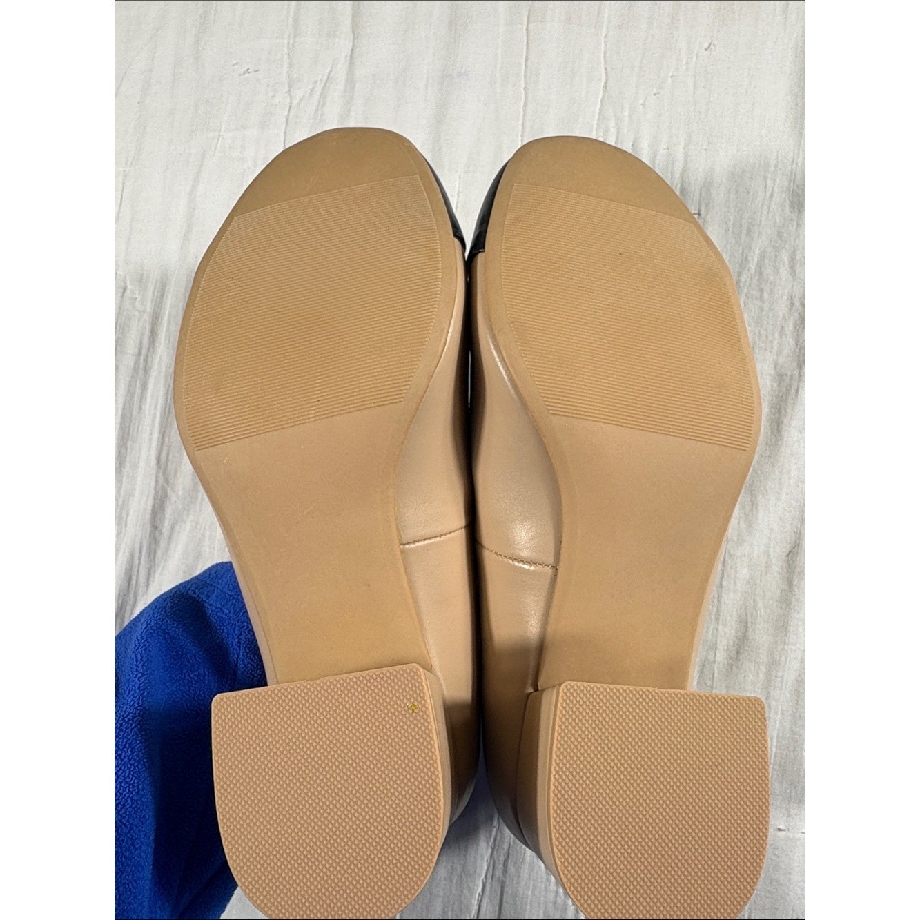 Torrid Round Toe Ankle Strap Block Heel Tan Black Cap Toe Pumps Shoes 7.5 NWT