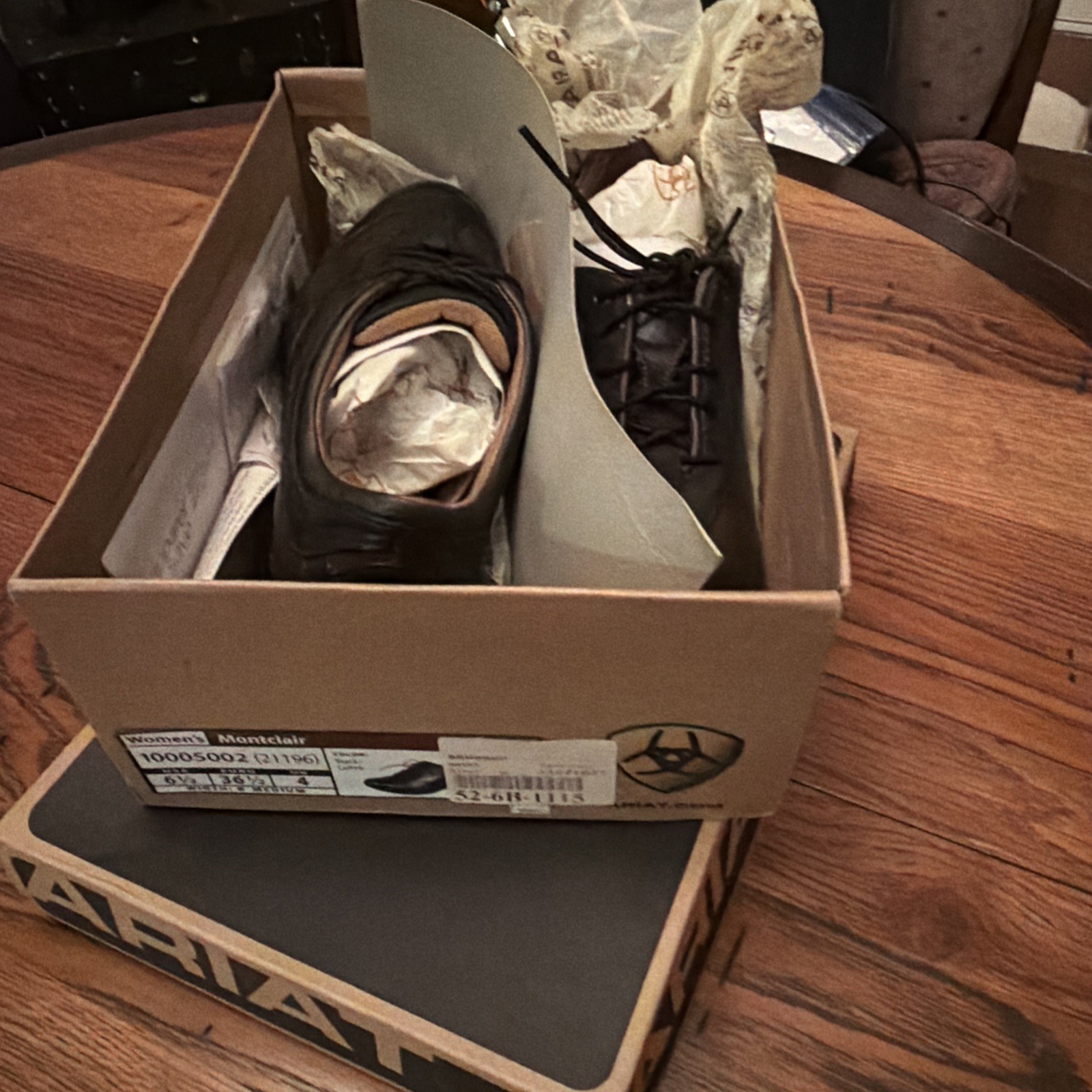 Ariat Montclair NIB 6.5 Black/brown