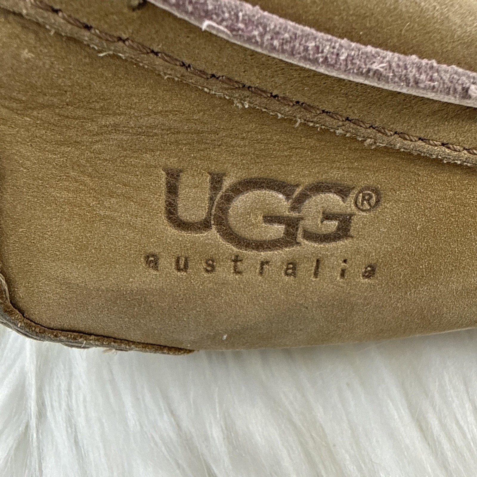 UGG Australia Dakota Chestnut Suede Sheepskin Moccasin Slippers Women’s Size 9