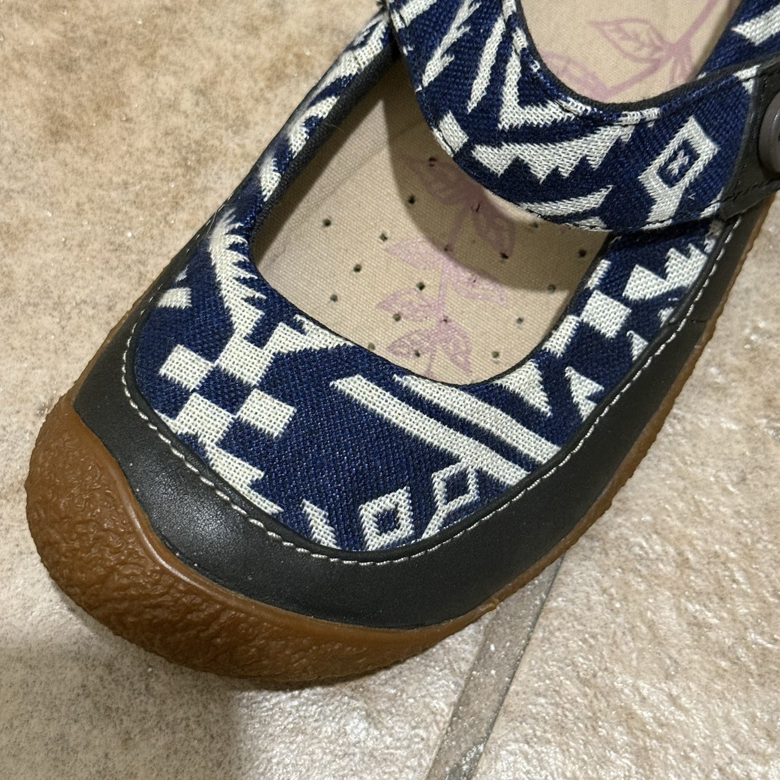 Keen Harvest MJ Shoes Slip On With A Woven Rice Bag Great Conditions