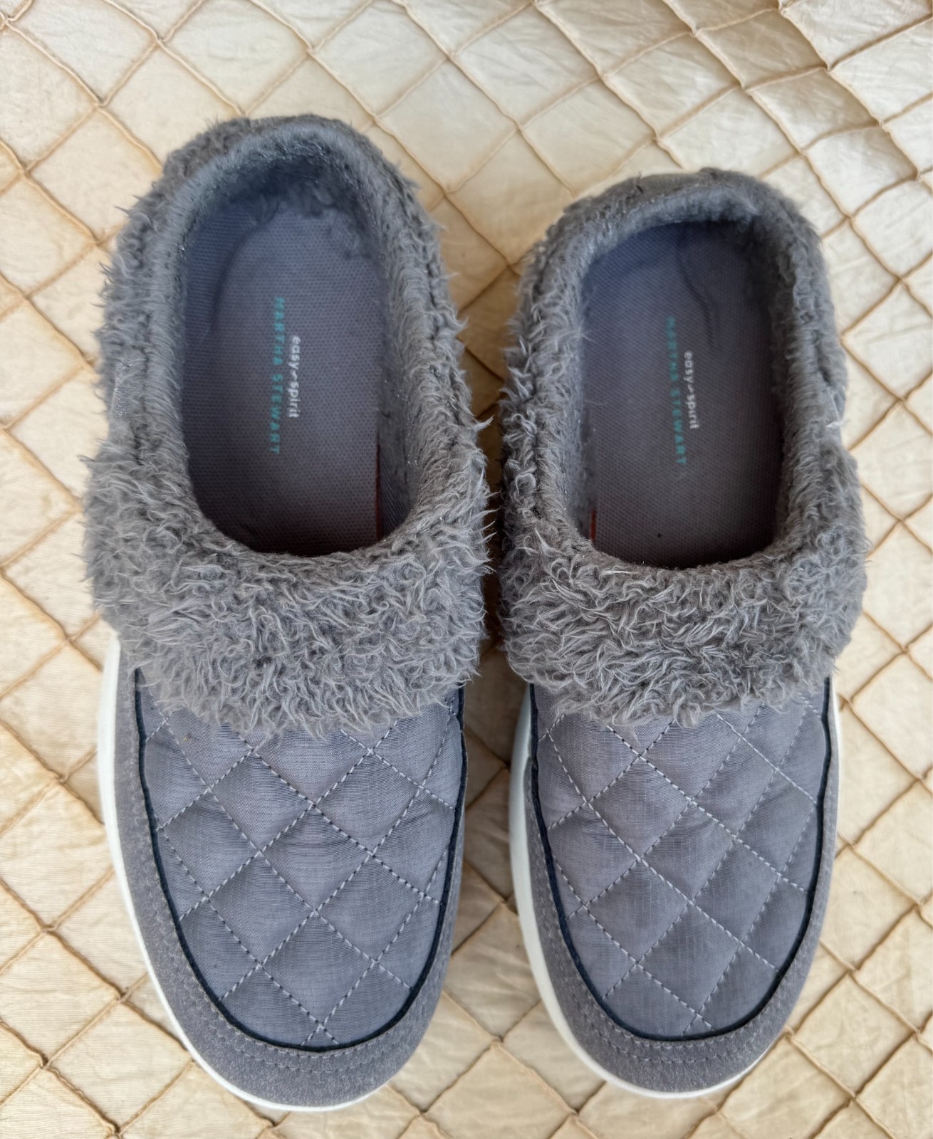 Easy Spirit Seevee 2 Women’s Size 8M Gray Textile Quilted Clogs