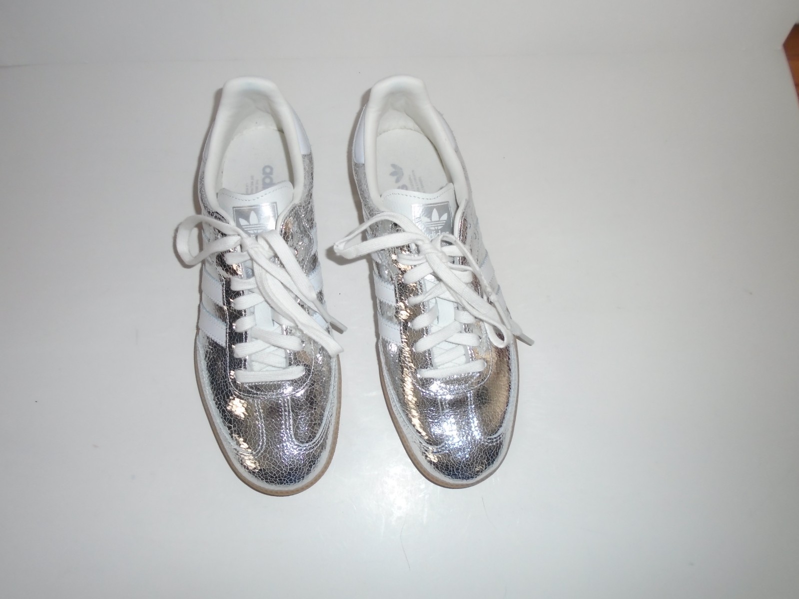 Adidas SAMBA OG Silver Cracked Metallic Sneaker Size 9 1/2